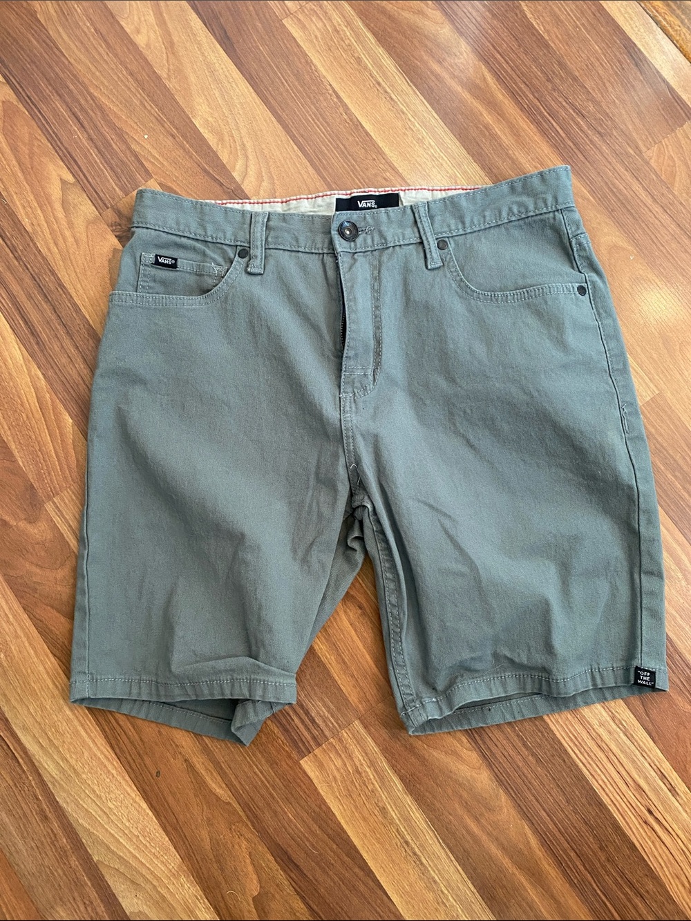 Vans Men's Olive Green Chino Shorts size 30